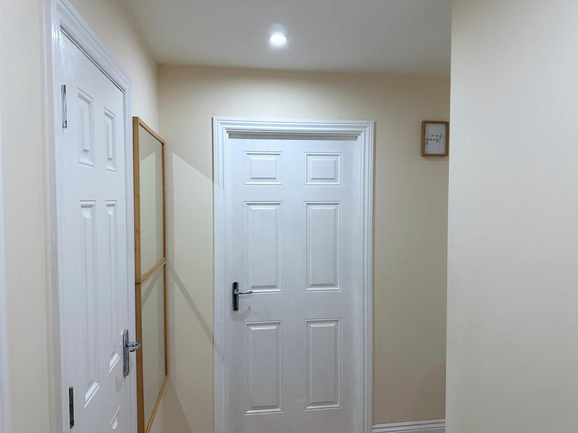 Olive Immaculate Wembley Apartment, 15mins To London, By Edens Appartement Londres