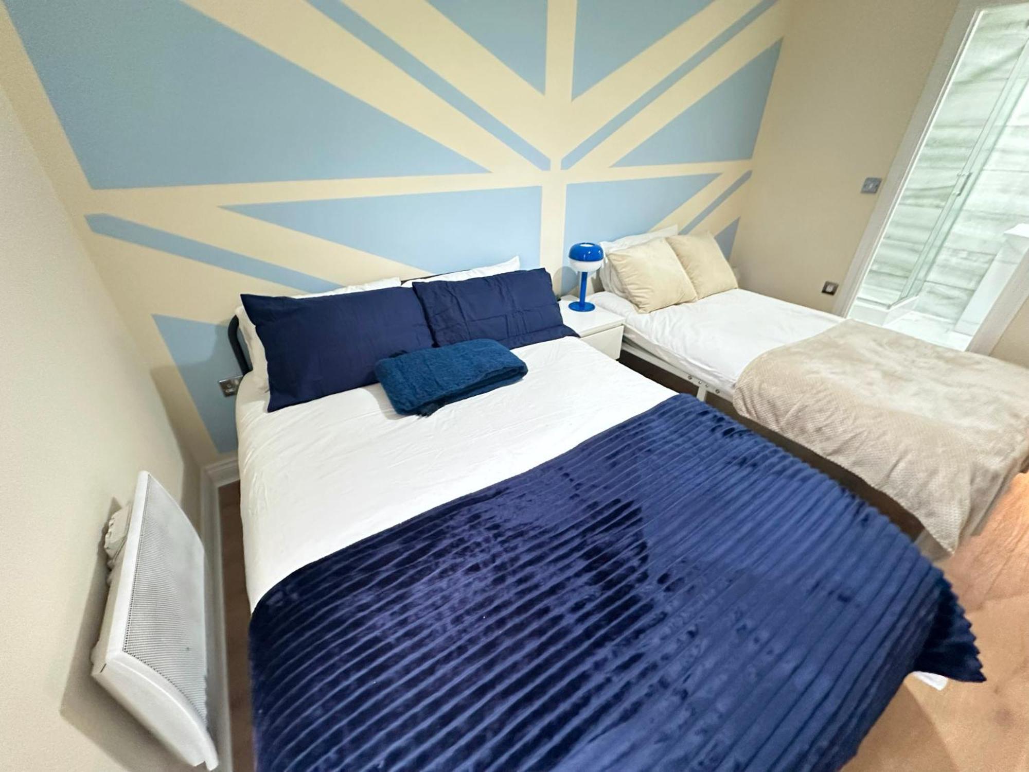 Olive Immaculate Wembley Apartment, 15mins To London, By Edens * Londres