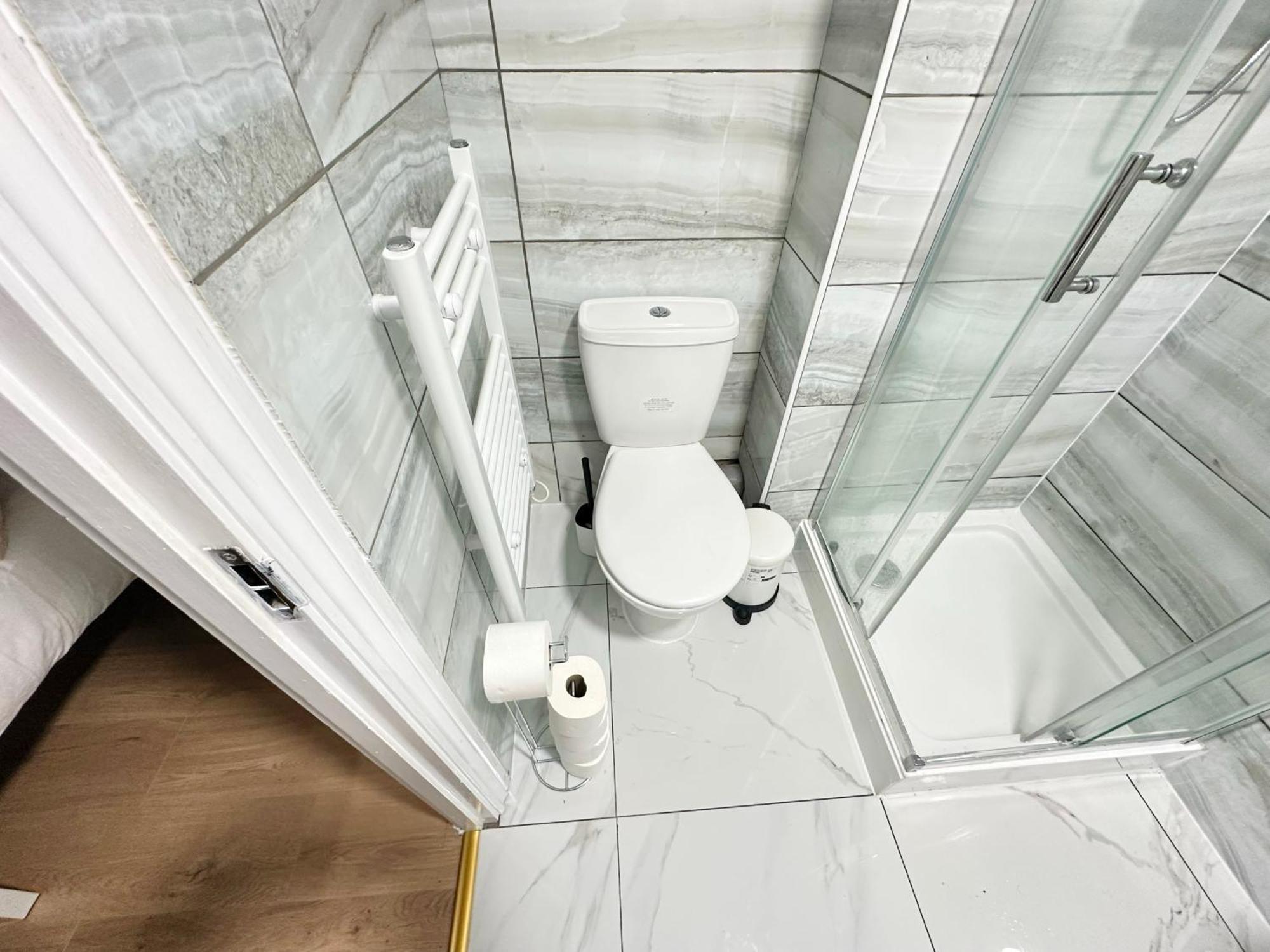 Olive Immaculate Wembley Apartment, 15mins To London, By Edens Appartement