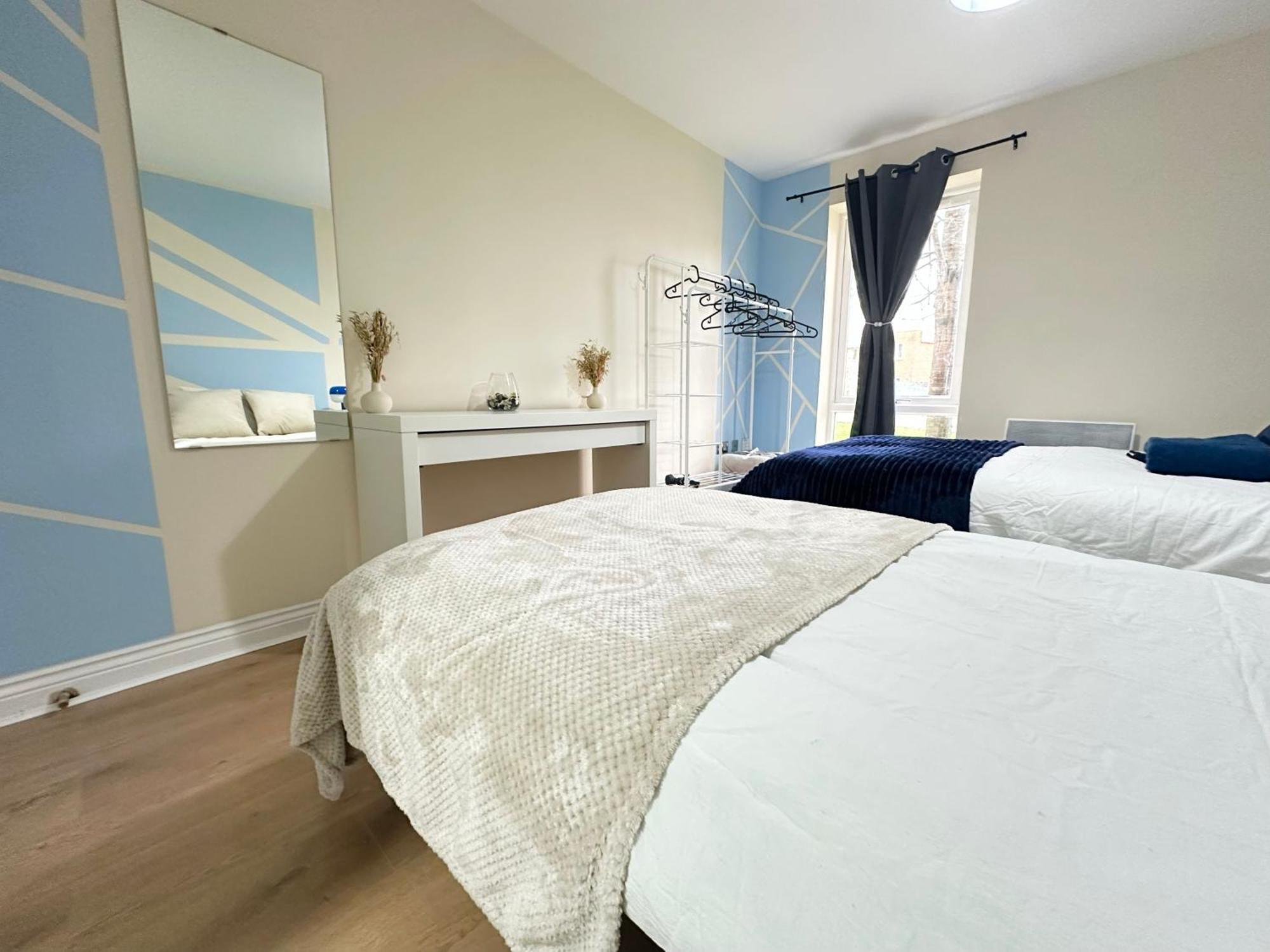 Olive Immaculate Wembley Apartment, 15mins To London, By Edens Appartement Londres