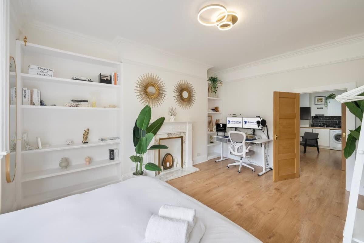 Modern Elegance In Paddington Londres