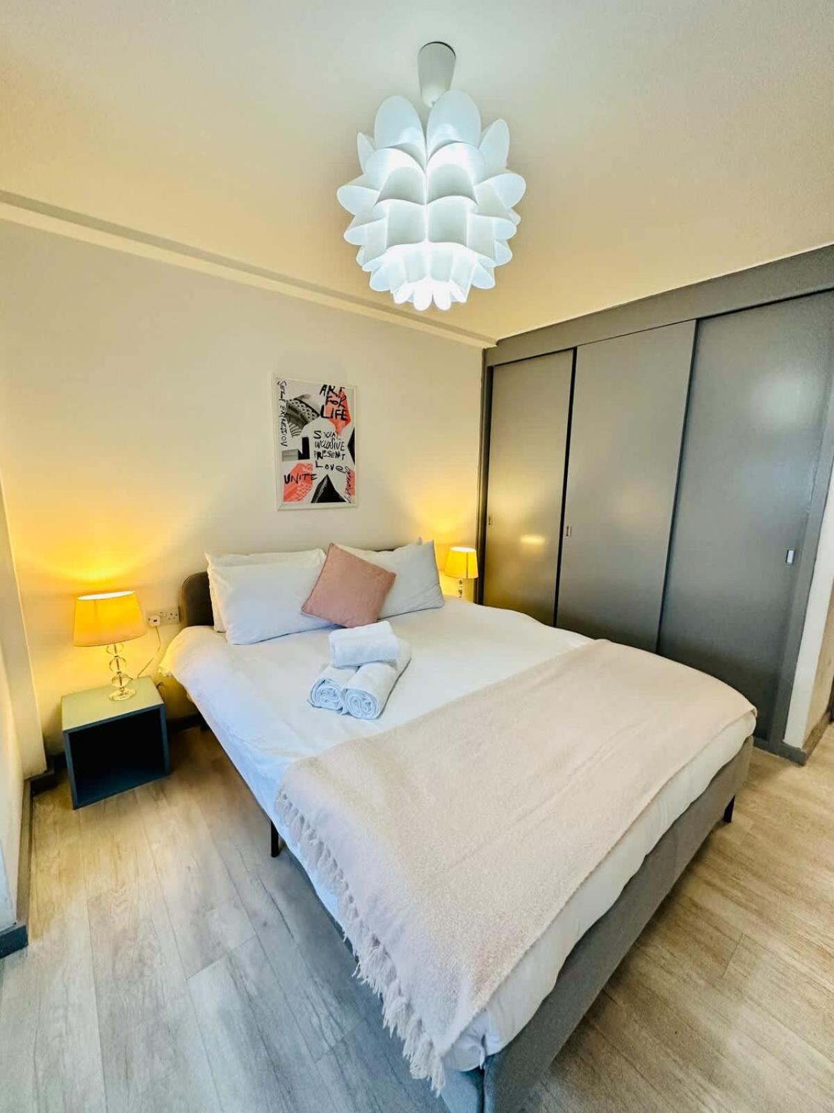 Hébergement de vacances Kensington Gardens 2 Bedroom Flat With A Balcony