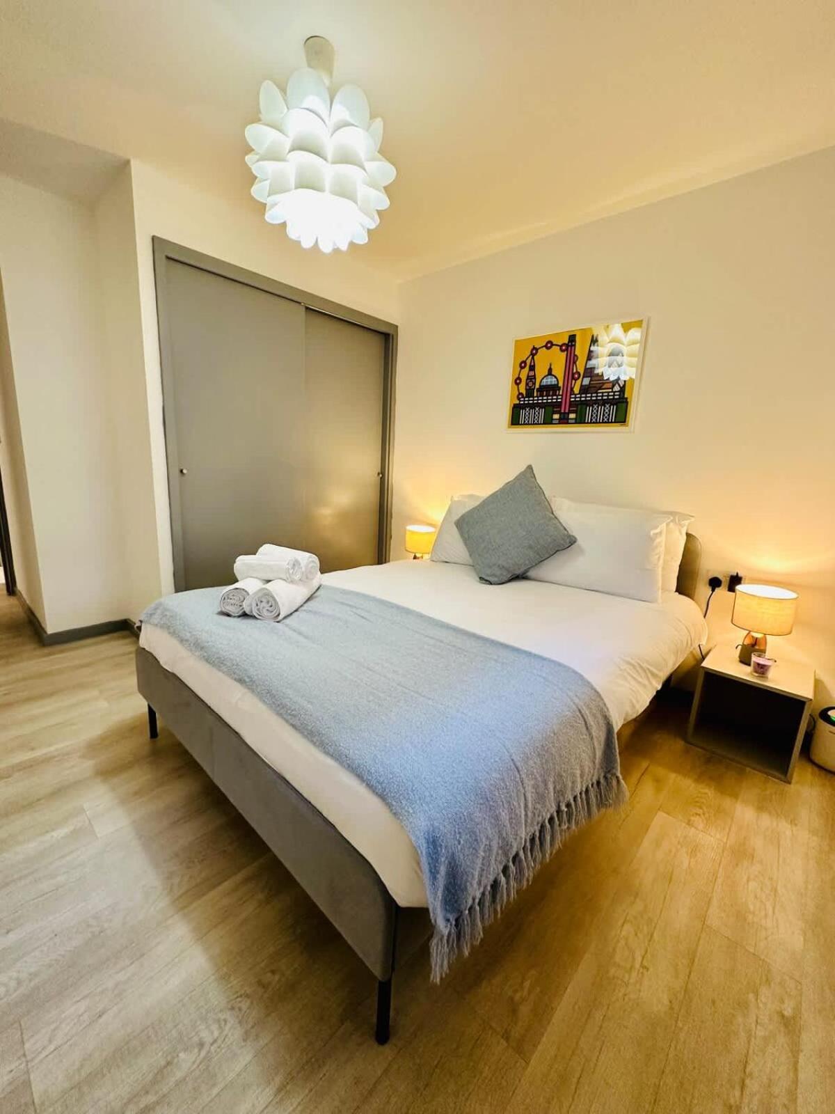 Hébergement de vacances Kensington Gardens 2 Bedroom Flat With A Balcony Londres