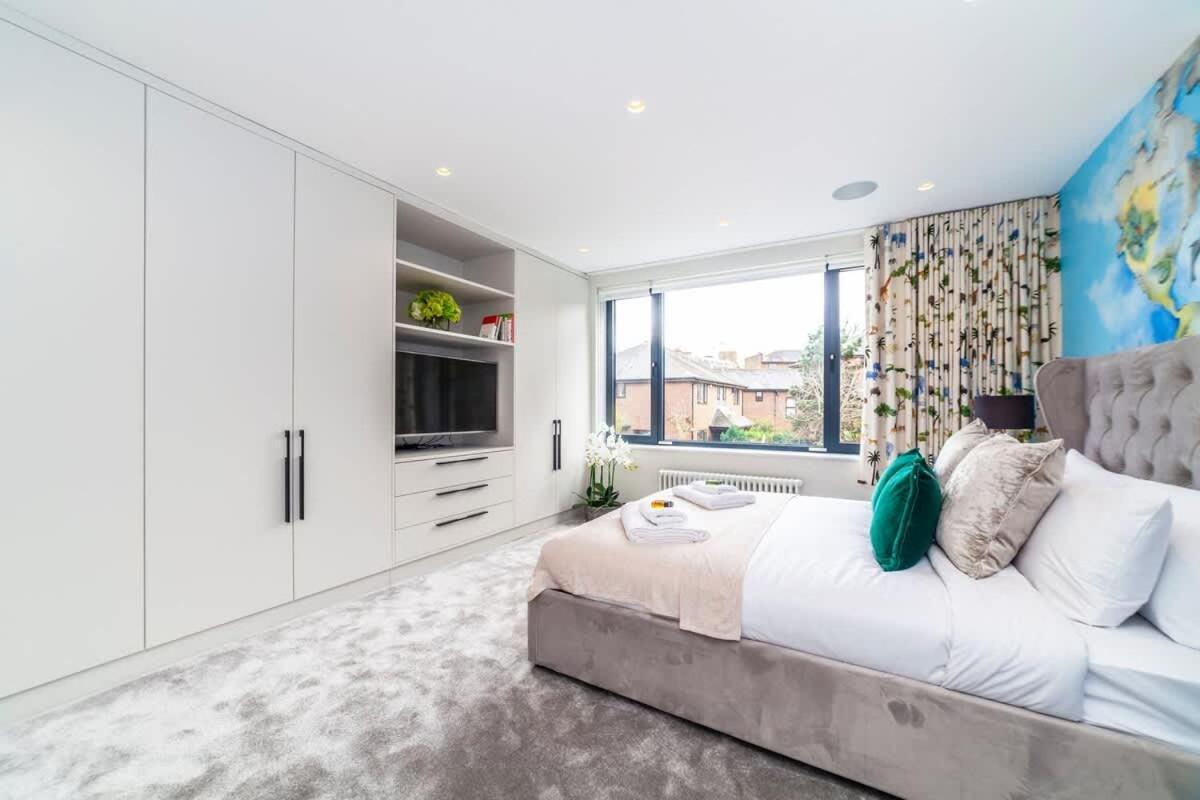 Luxury 3 Bdr House With Garden Next To Battersea Park Holiday home *