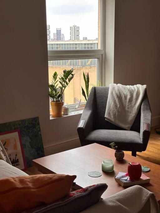 Appartement Comfortable 3-bed Flat In Vibrant Camberwell *