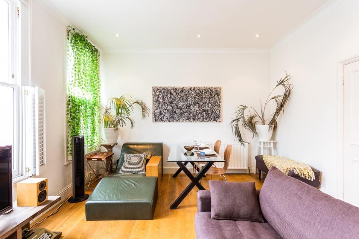 Bright And Spacious Notting Hill Nest * London