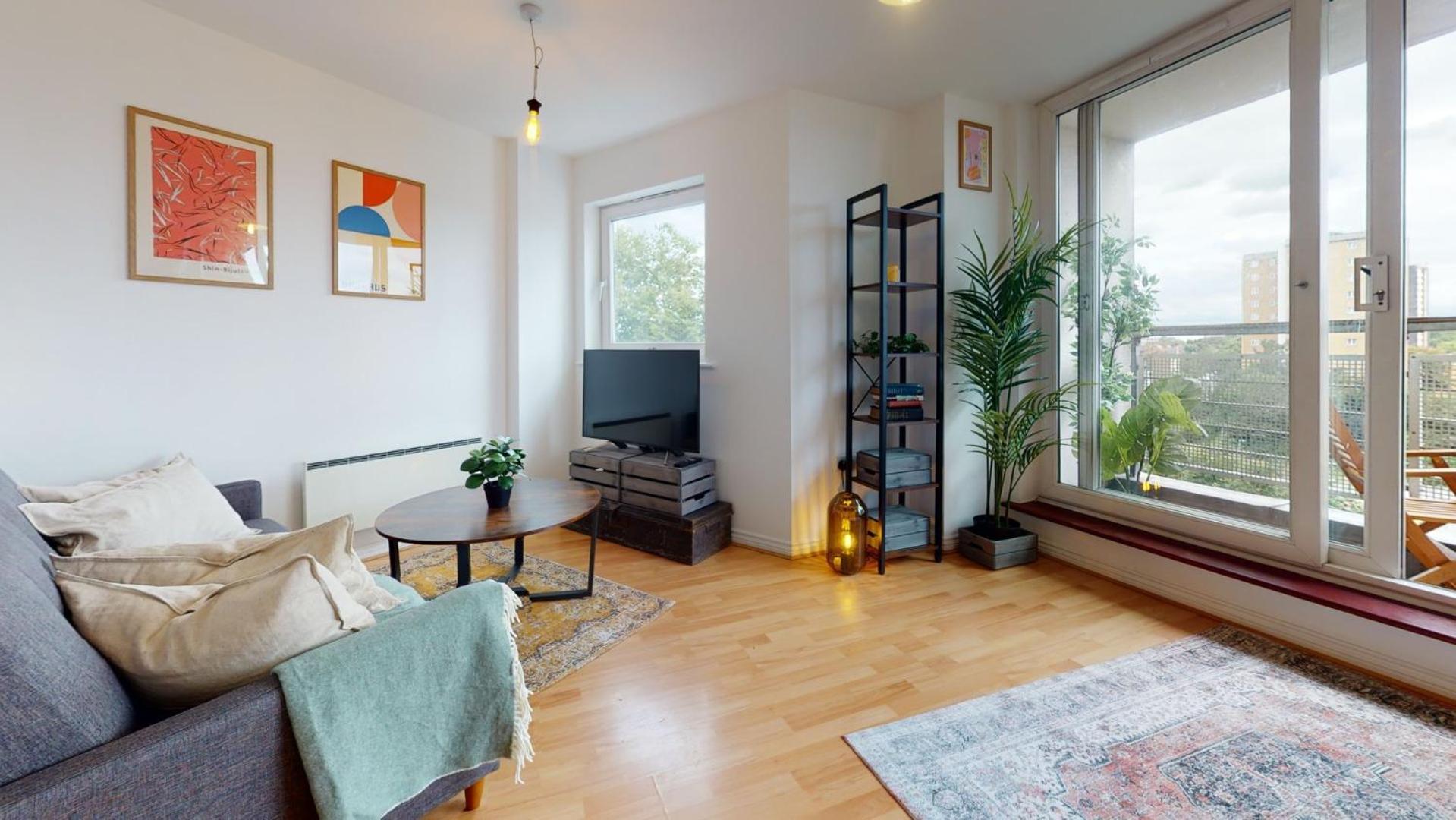 Cozy Hackney *
