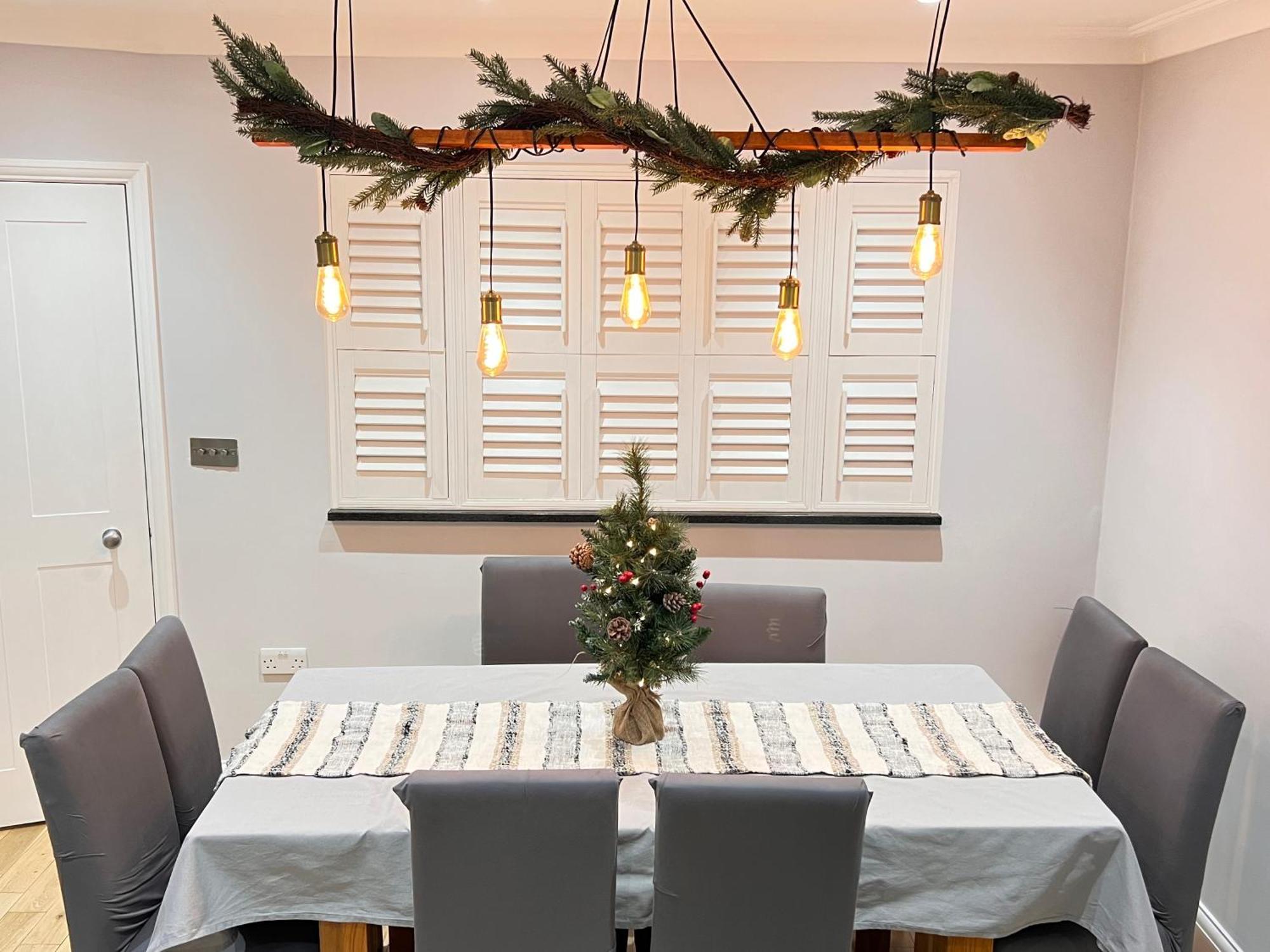 Hébergement de vacances Spacious Quiet 4bedrooms 6beds House With Private Garage 5min Walk To Paddington Station Londres
