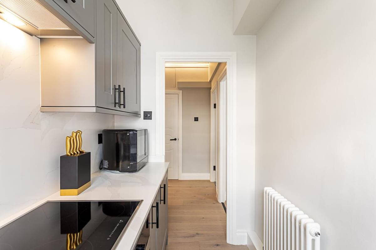 Modern Edgware