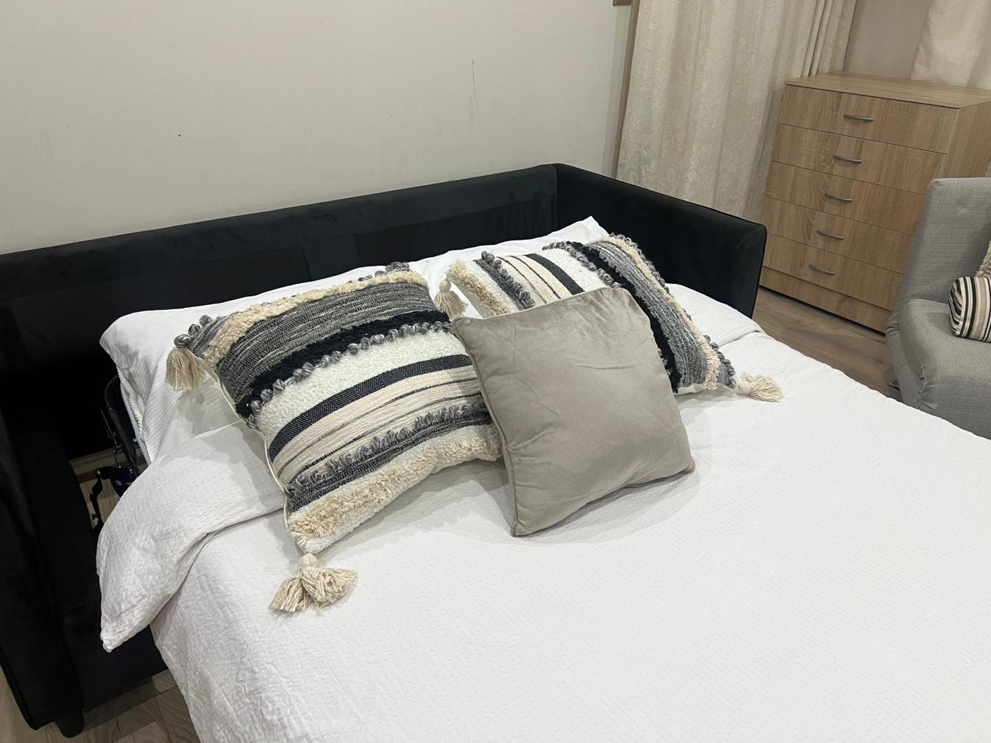 Canary Wharf O2 Excel Flat With Parking & Balcony * Londres