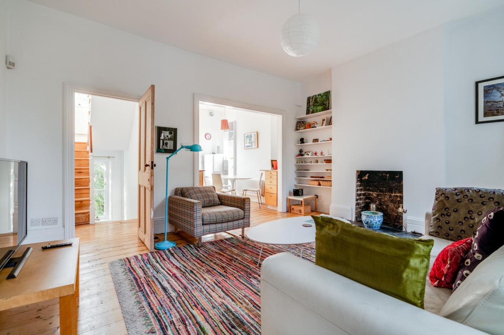 Bright Two Bedroom Near Vibrant Camden Town Casa de férias