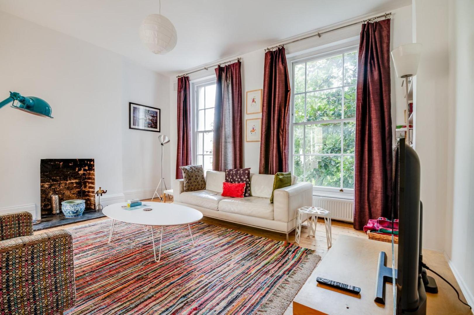Сasa de vacaciones Bright Two Bedroom Near Vibrant Camden Town