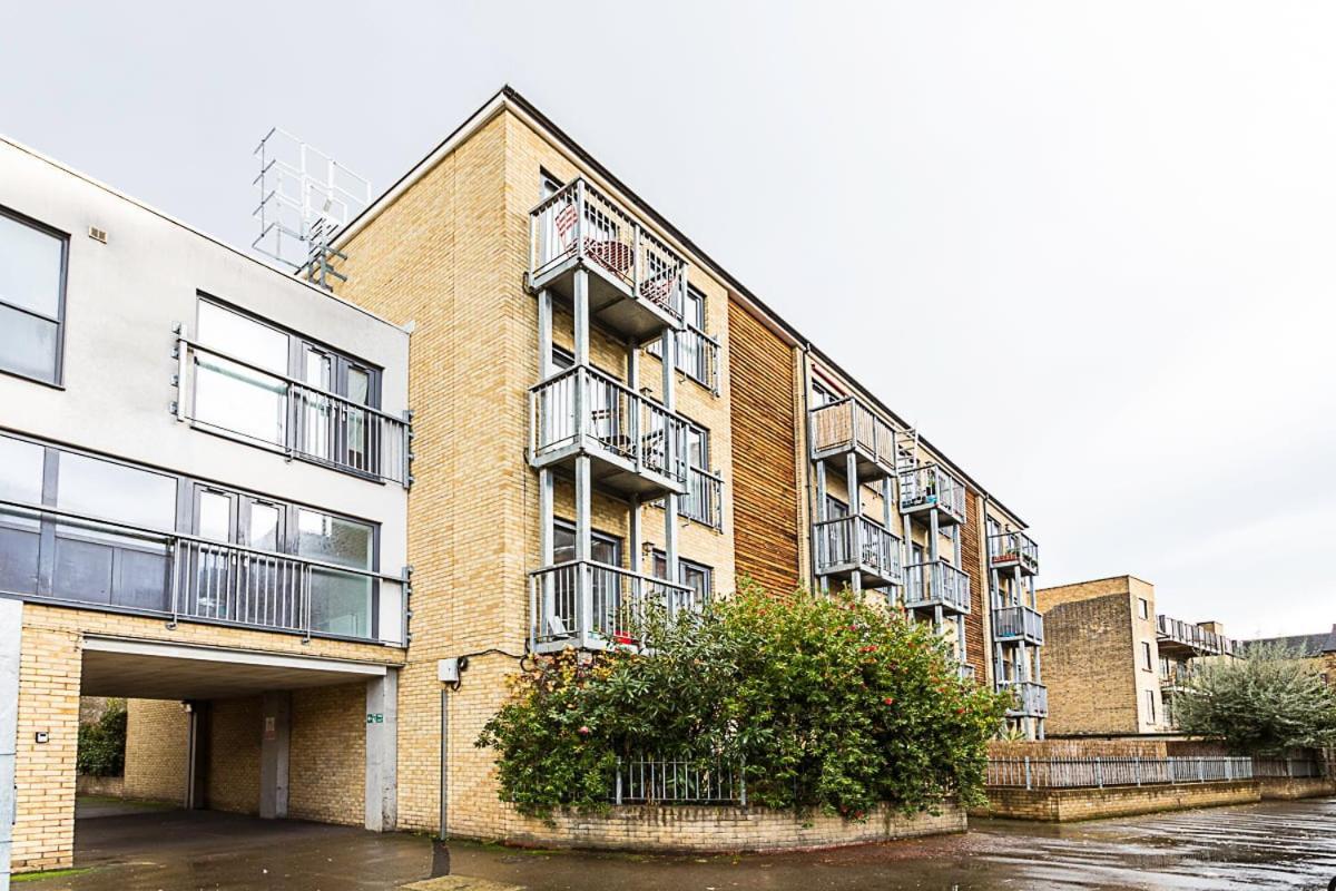 Bright Flat In Historic Whitechapel * Londres