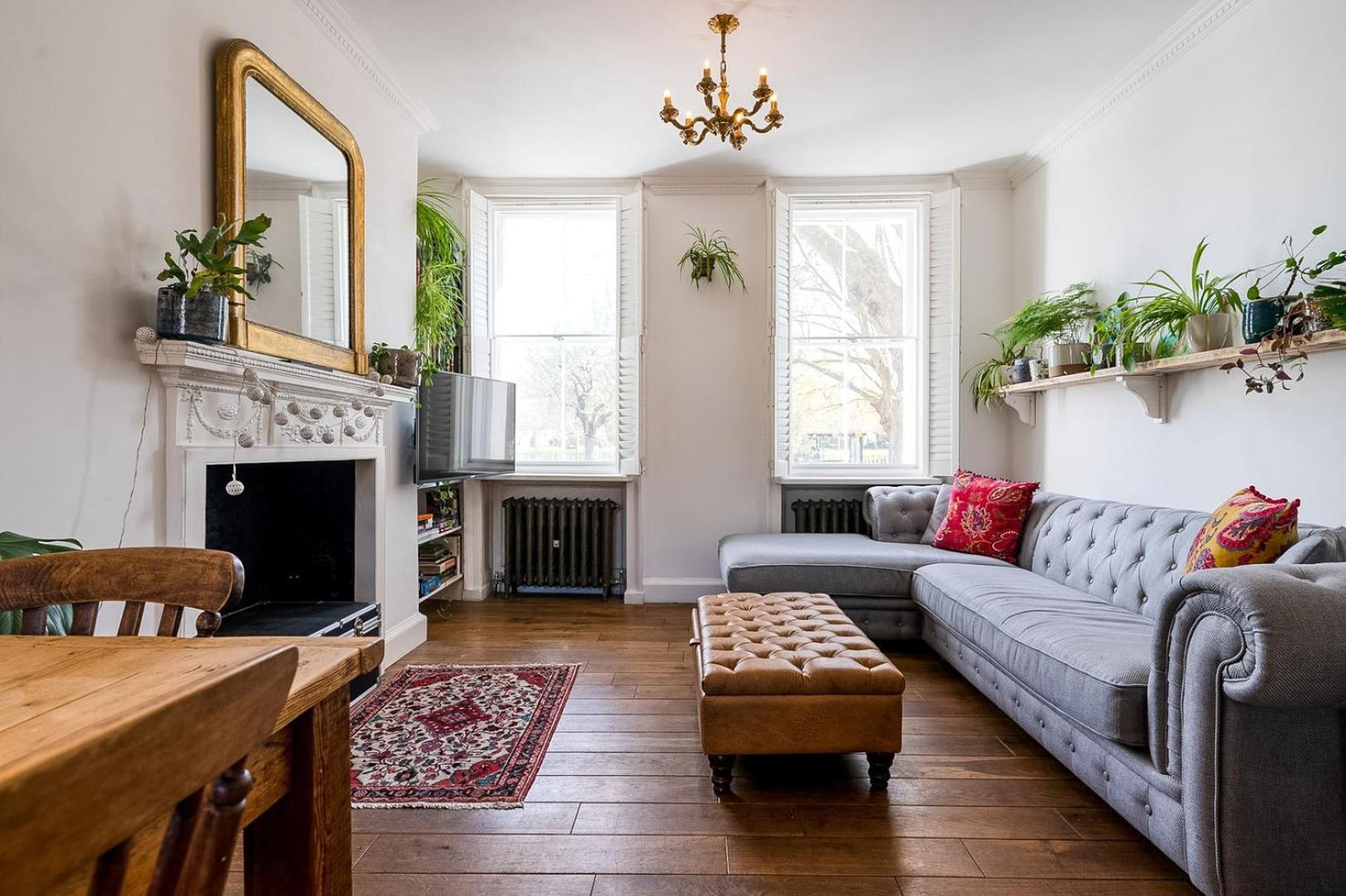 Historic 18th Century Terrace House Appartement