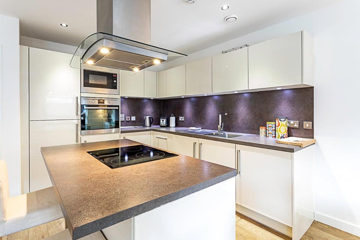 Apartamento Beautiful Open Plan Garden Flat Londres