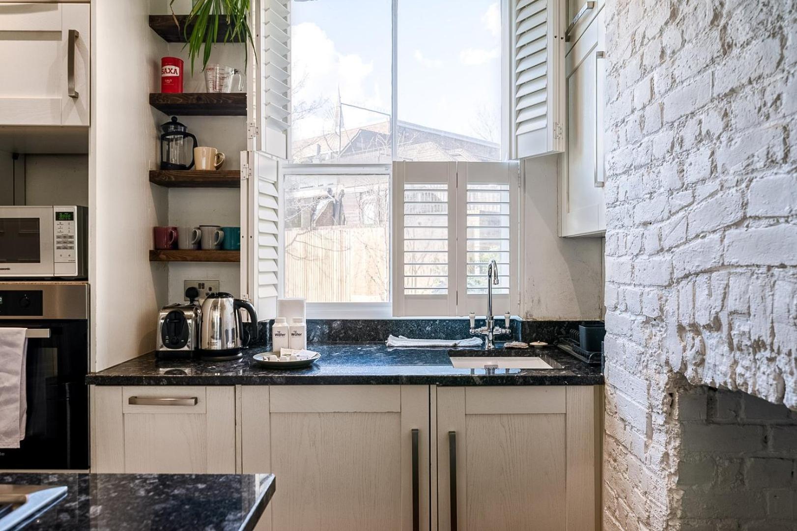 Historic 18th Century Terrace House Appartement Londres
