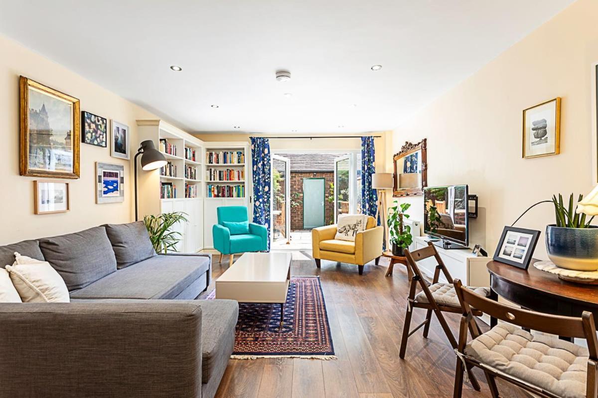 Terraced Bermondsey House Holiday home *