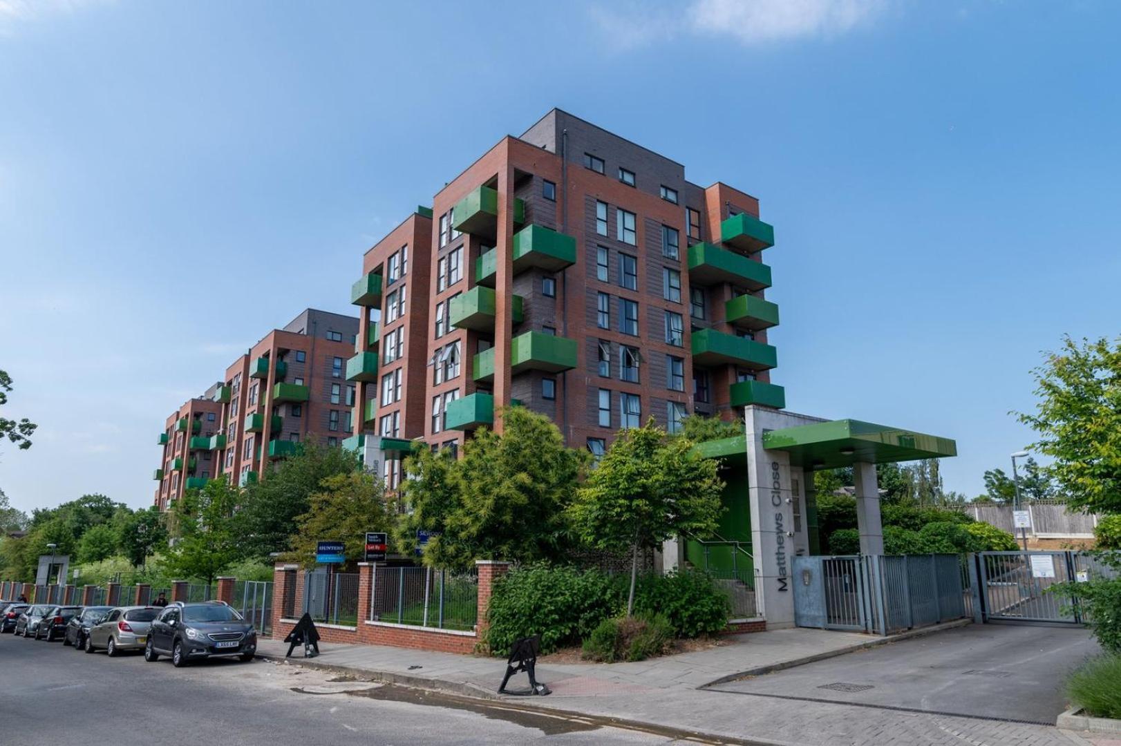 Gorgeous Wembley Flat *