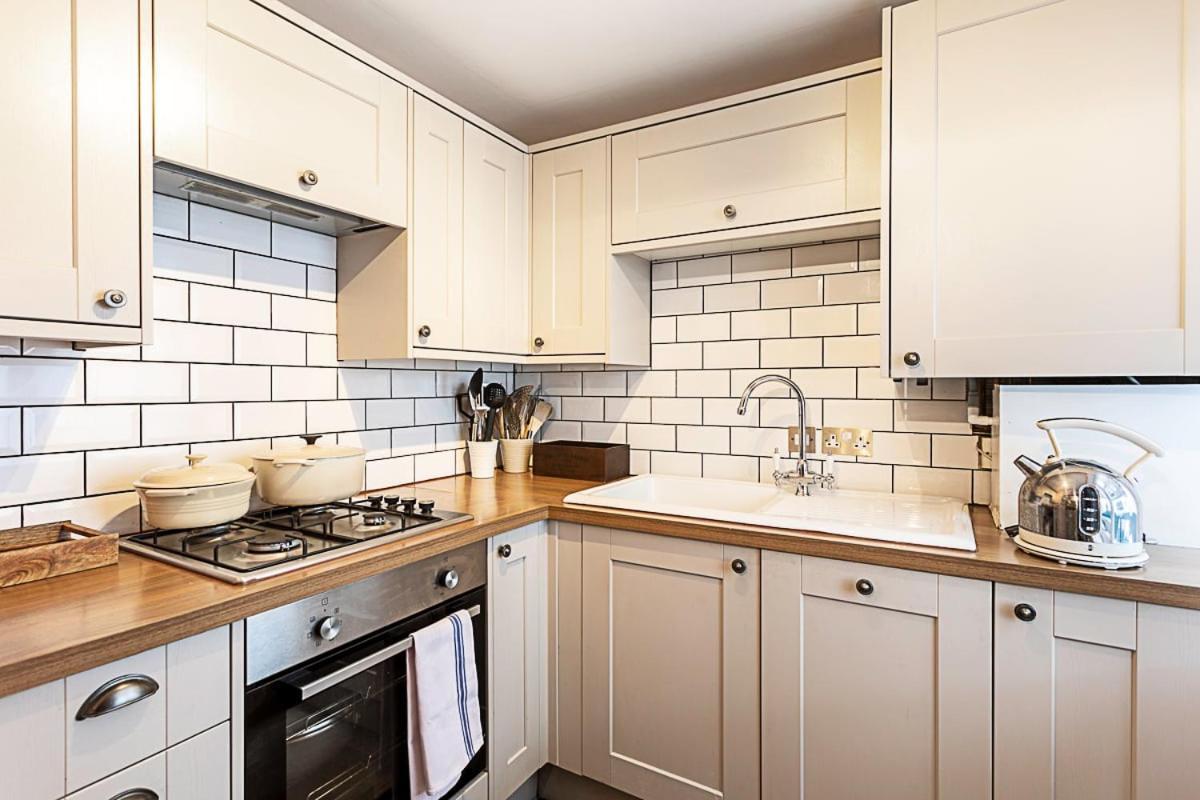 Apartment Style Three Bedroom House London