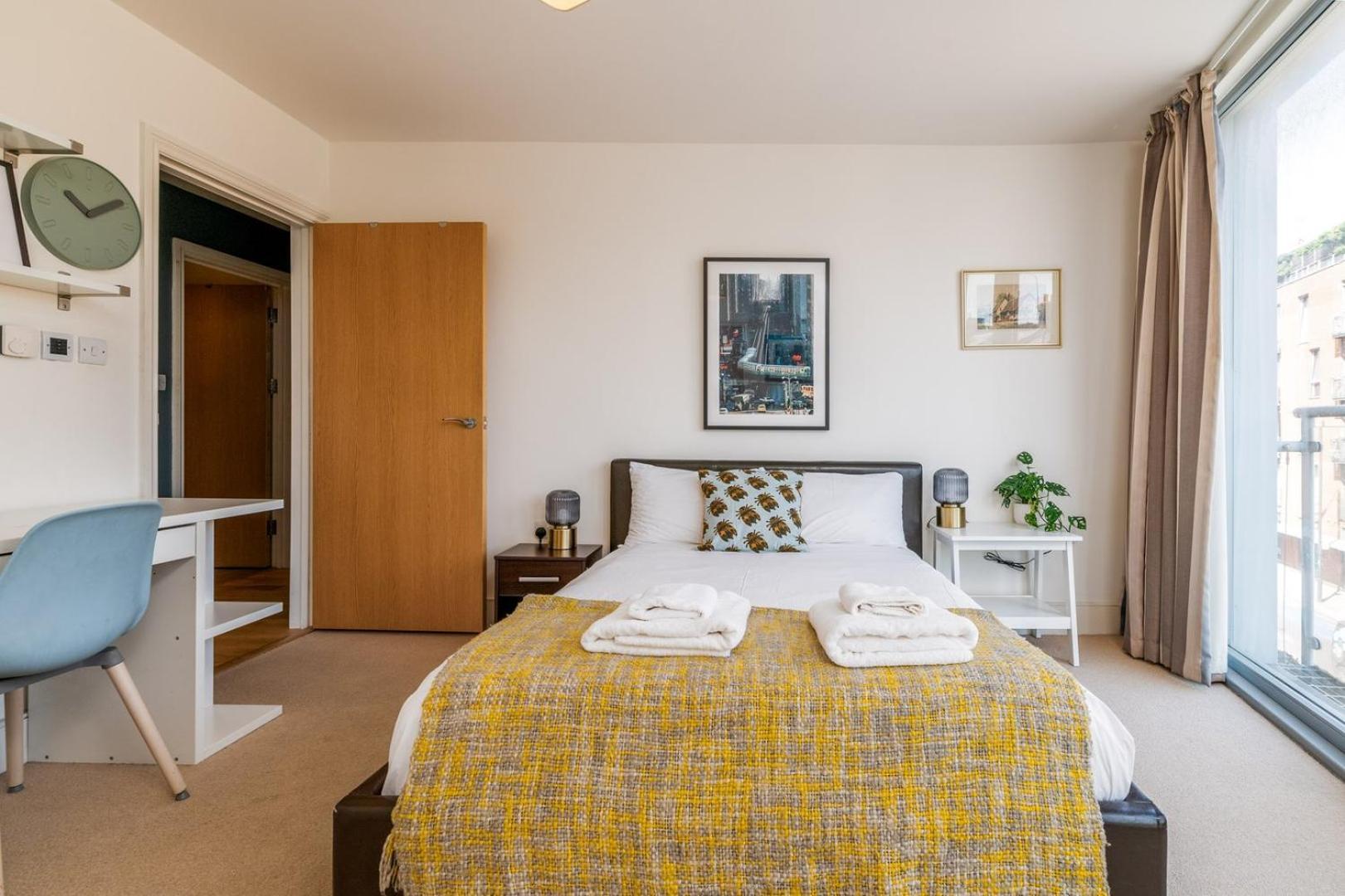 Apartamento Bright & Spacious Battersea Flat