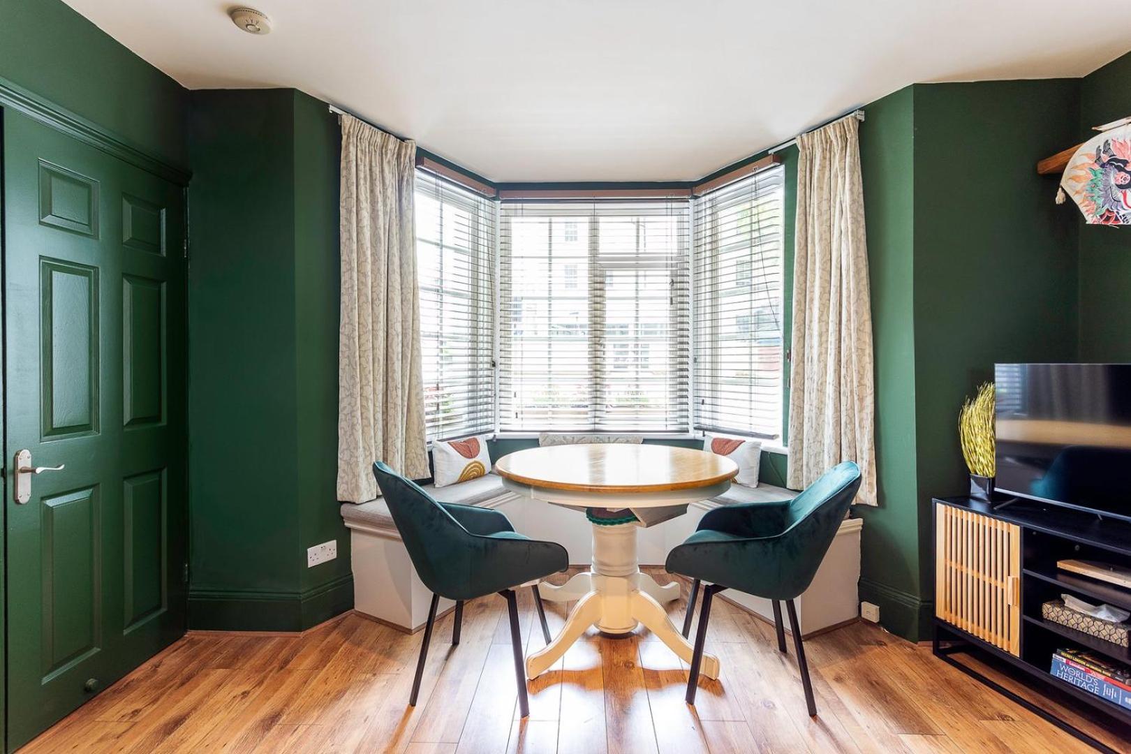 Chiswick Gem Stylish 1-bed Flat For Modern Living Appartement Londres