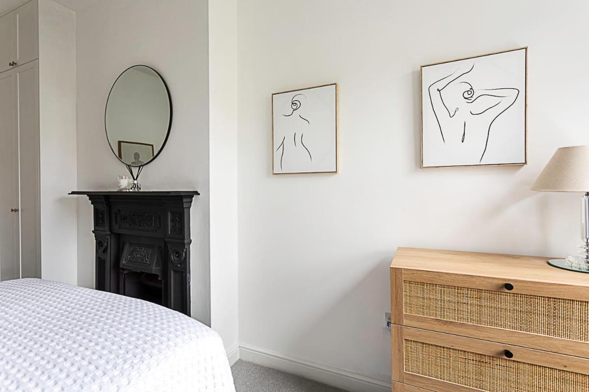 Chic 2-bed Flat In Leafy Clapham South