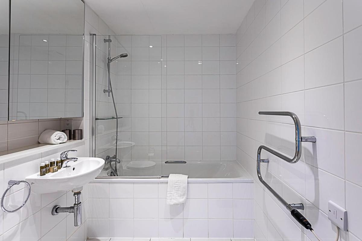 City-close 1-bed Near Tower Hill Appartement