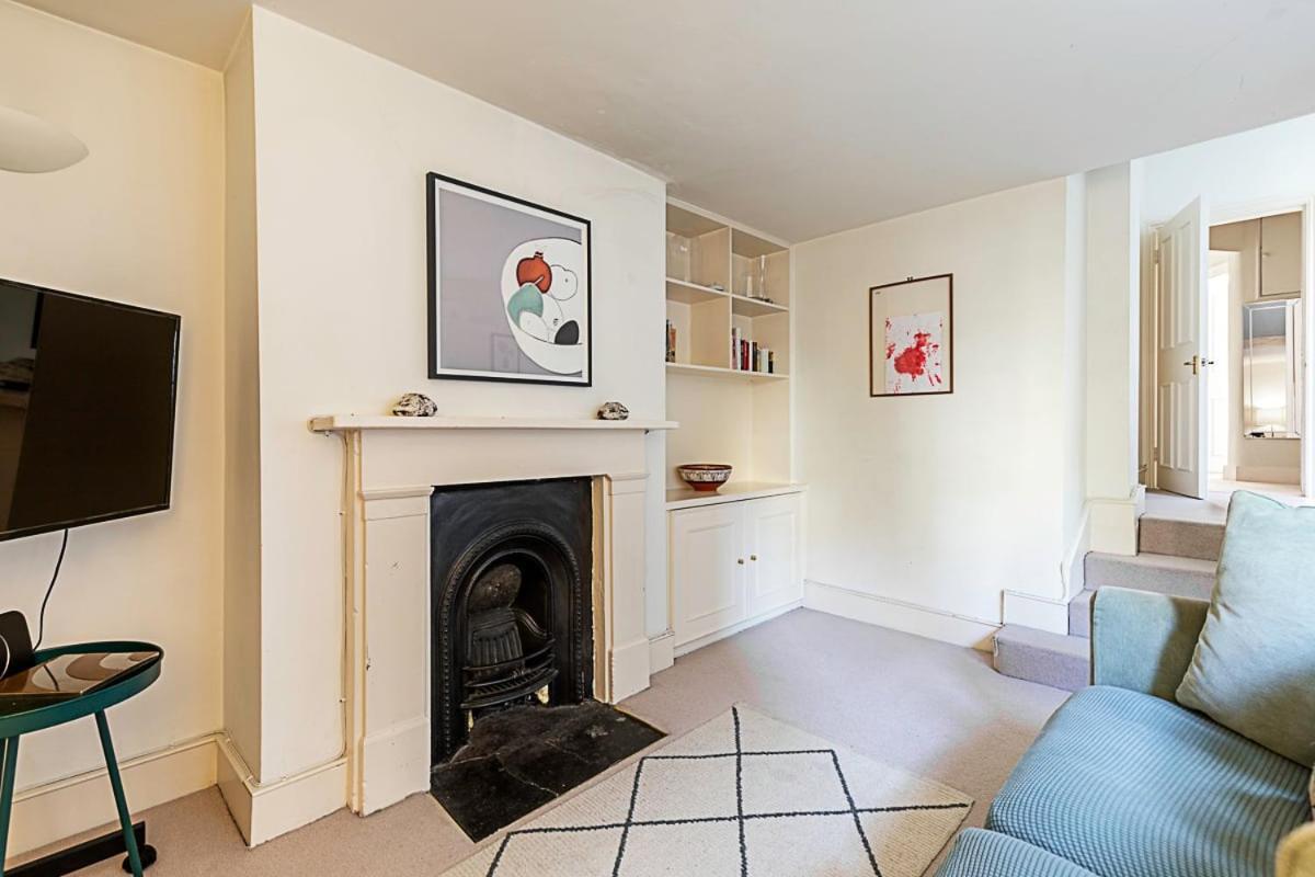 Apartment Cosy Flat In Battersea Park