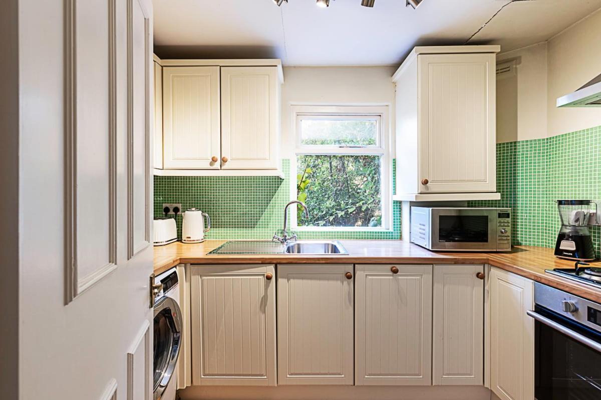 Cosy Flat In Battersea Park Apartment *