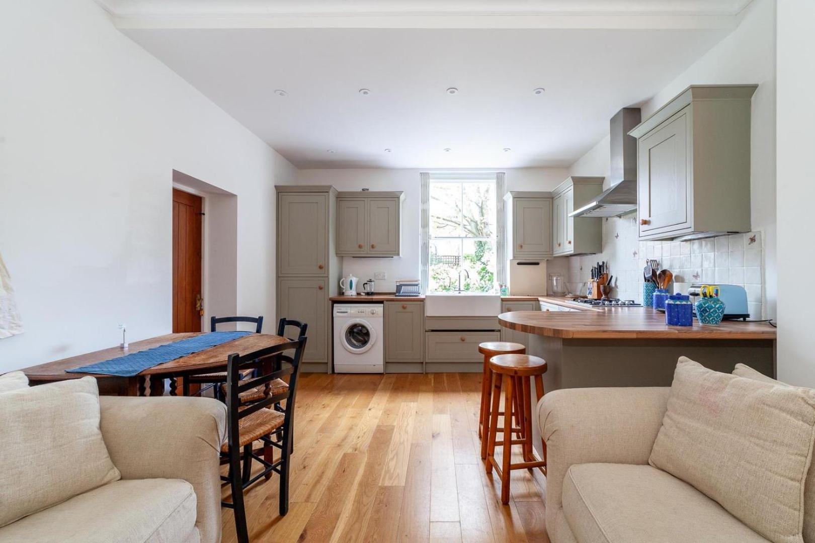 Cosy And Spacious Londres