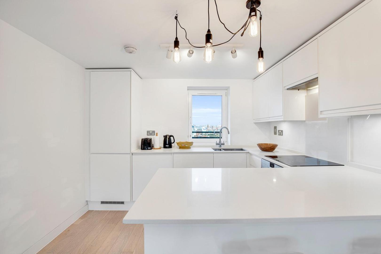 Bright And Spacious Belgravia Apartment