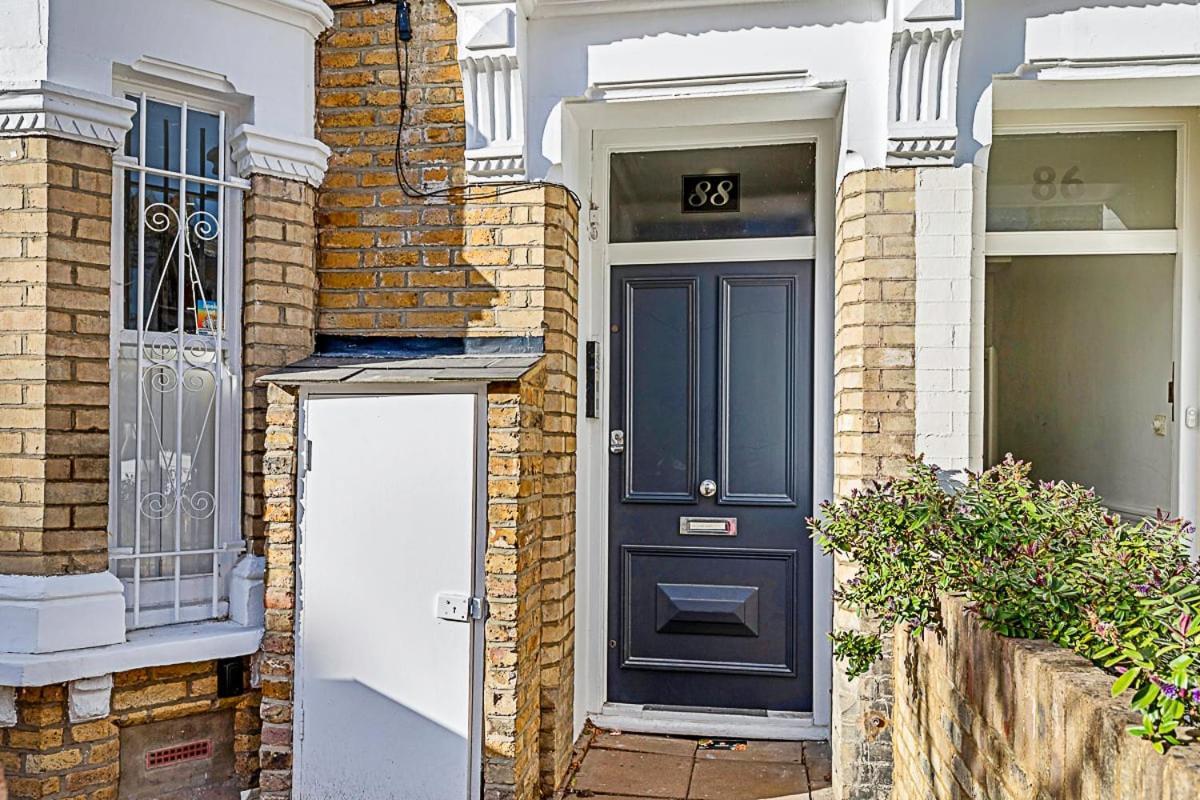 Cosy Flat In Battersea Park Apartment *