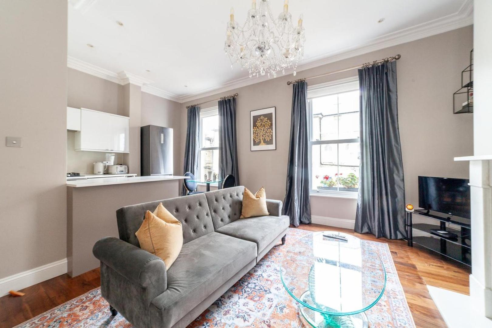 Elegant Chelsea Hideaway Apartamento