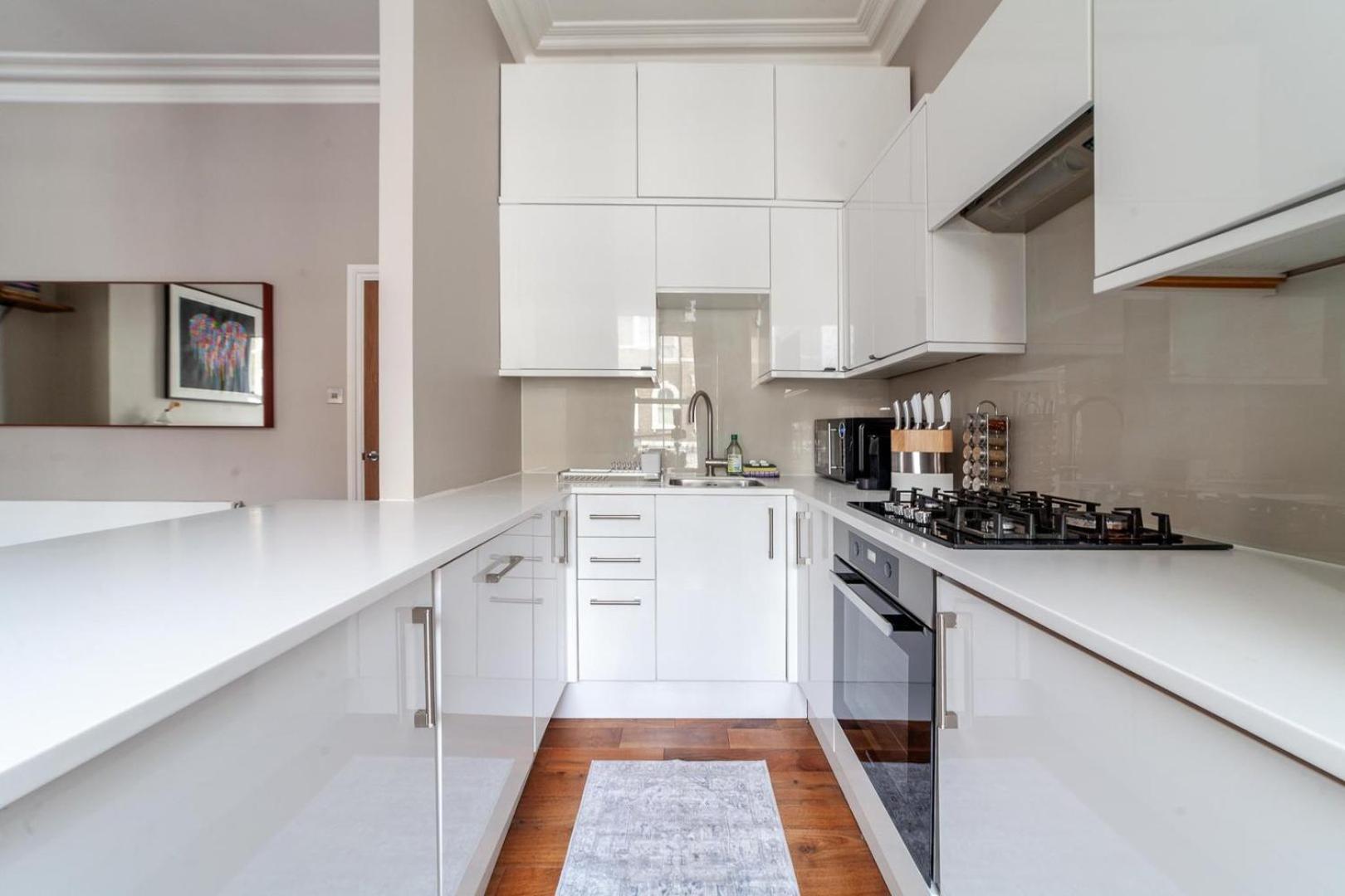 Elegant Chelsea Hideaway Apartamento *