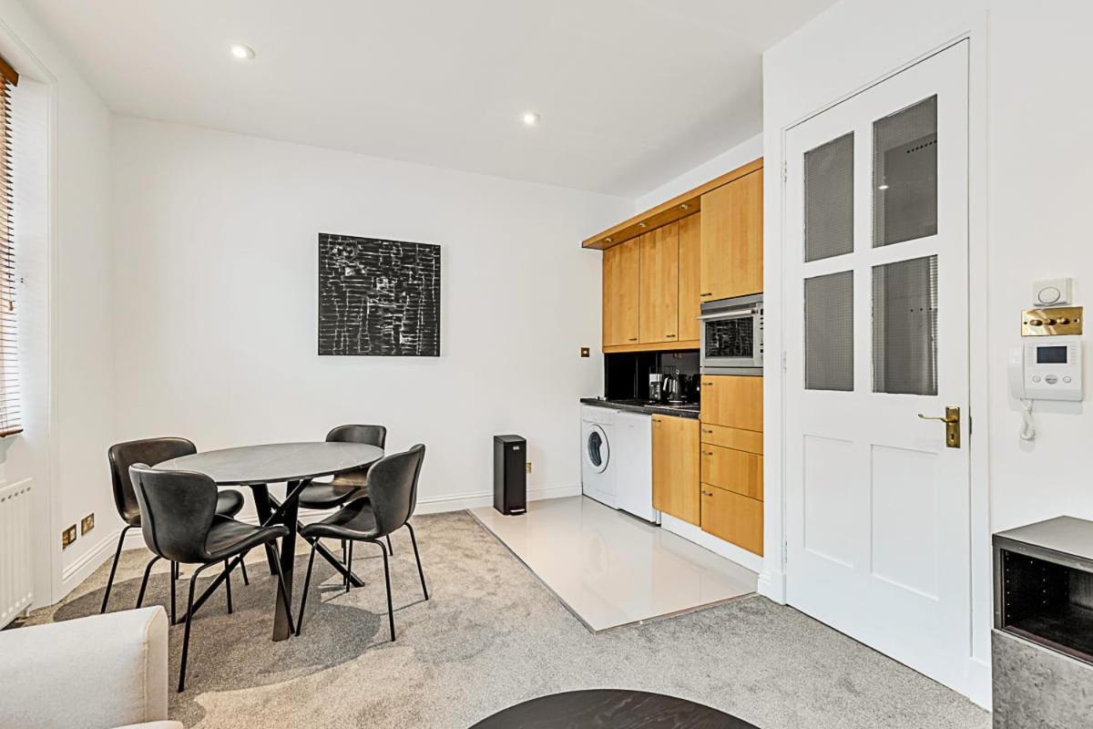 A One-bedroom Situated In Londres