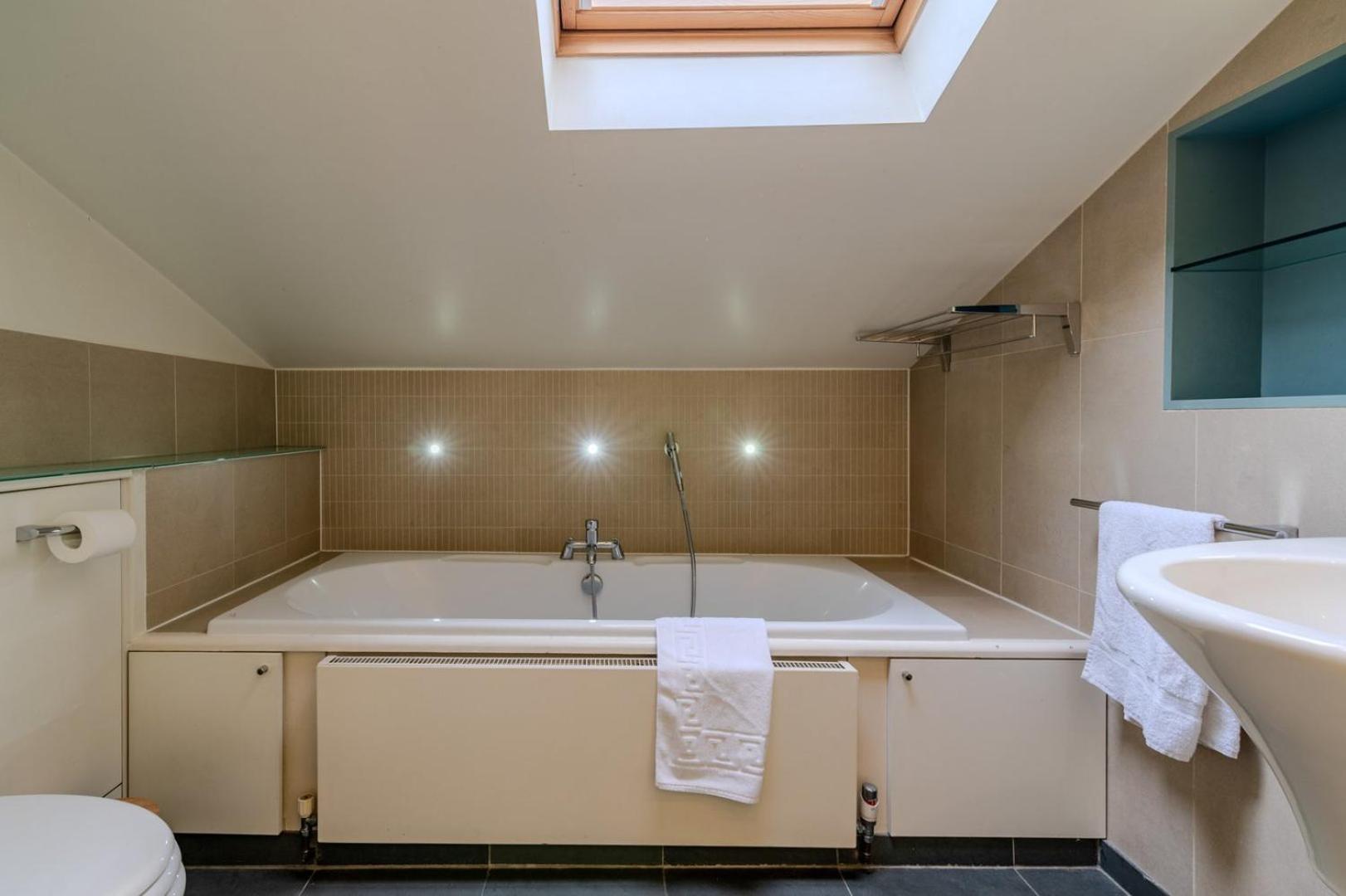 Beautiful Three Bedroom House In West Casa de férias Londres