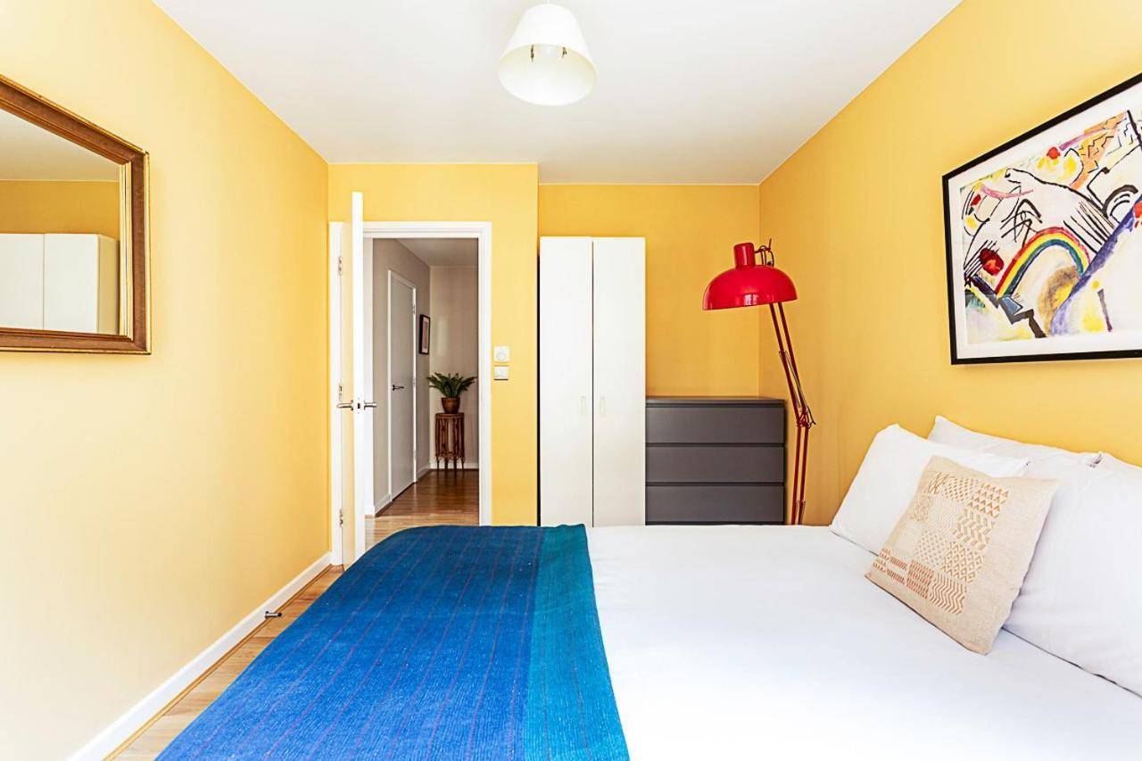 Vibrant And Modern With Canal Views Appartement Londres