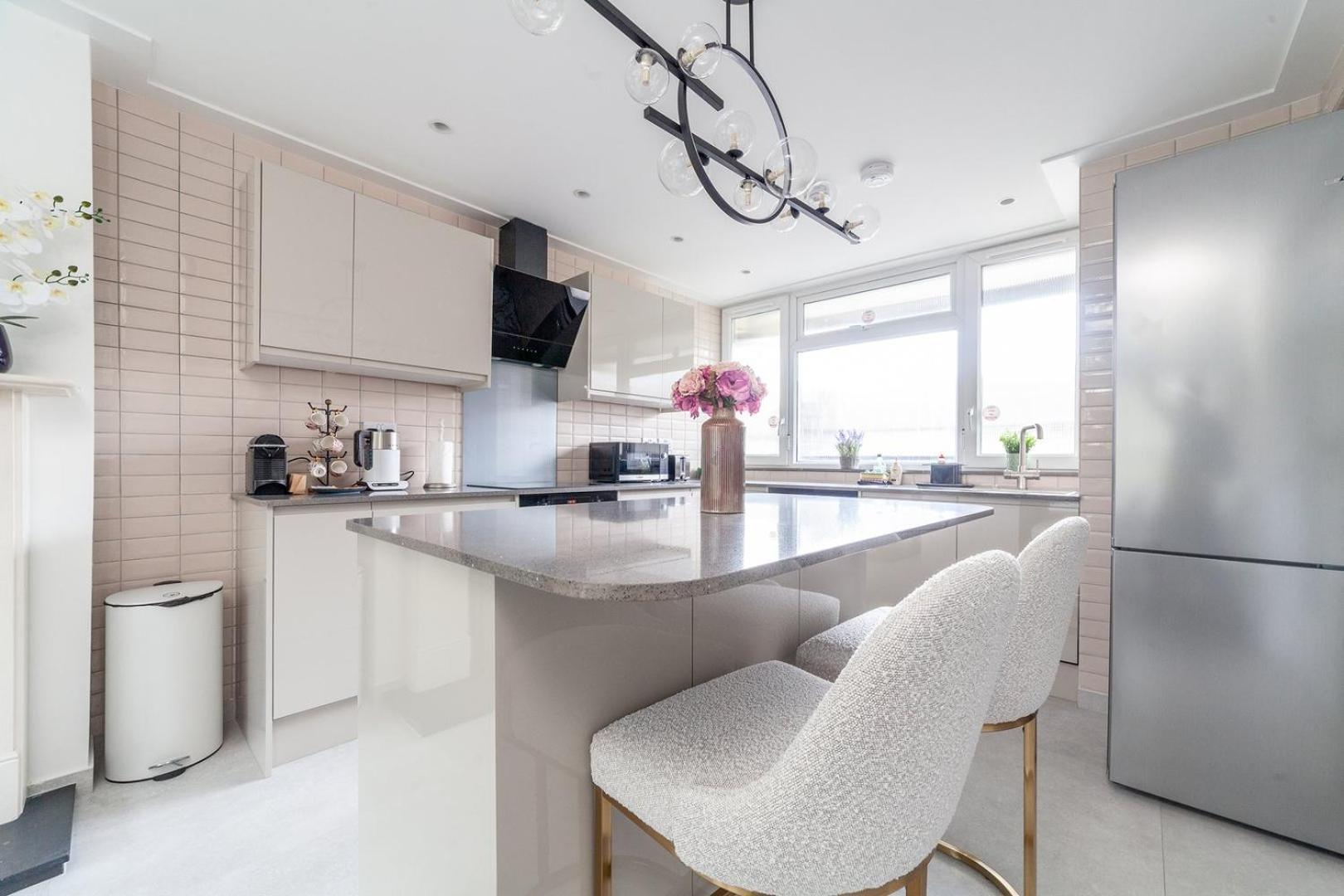 Excellent 3-bed Flat In Elephant & Castle Apartamento