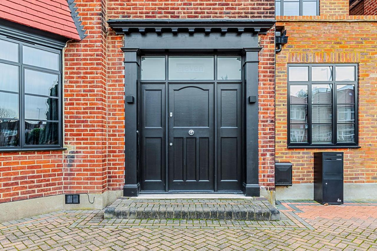 Ferienhaus Stunning 5 Bed House In Willesden Green! *