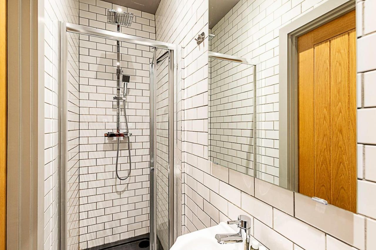 Stunning 5 Bed House In Willesden Green! Londres