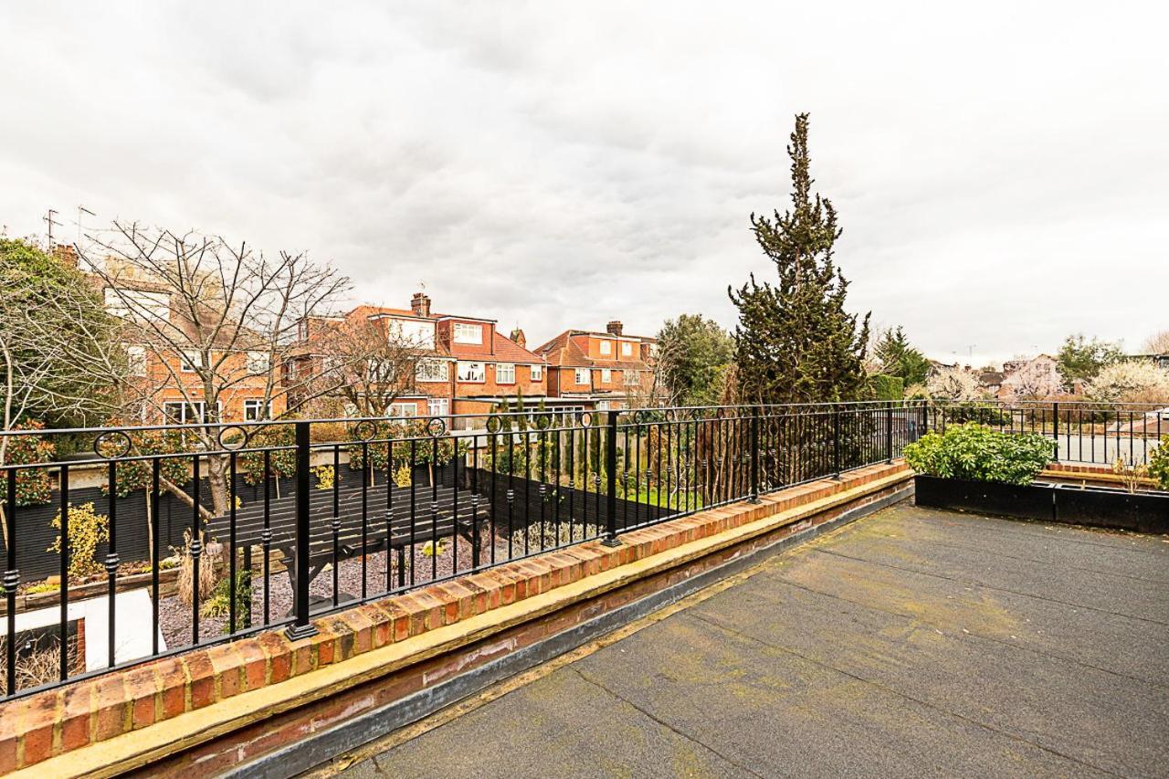 Ferienhaus Stunning 5 Bed House In Willesden Green! *