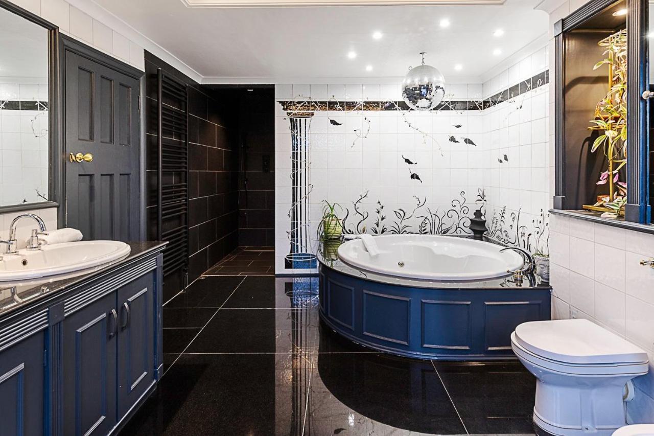 Ferienhaus Stunning 5 Bed House In Willesden Green! London