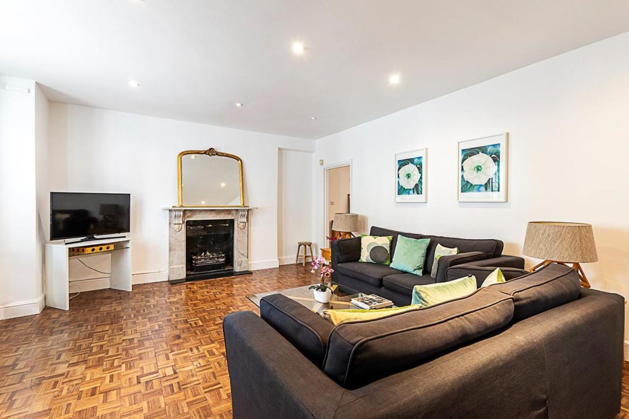Charming Kensington Apartment