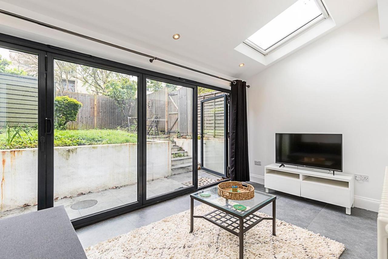 Cosy And Modern Battersea * Londres