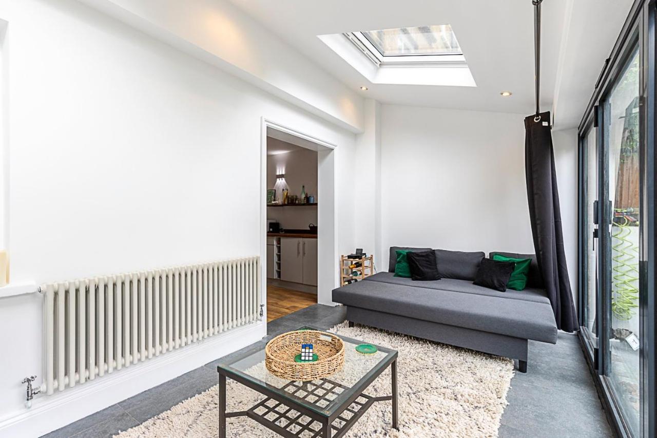Cosy And Modern Battersea