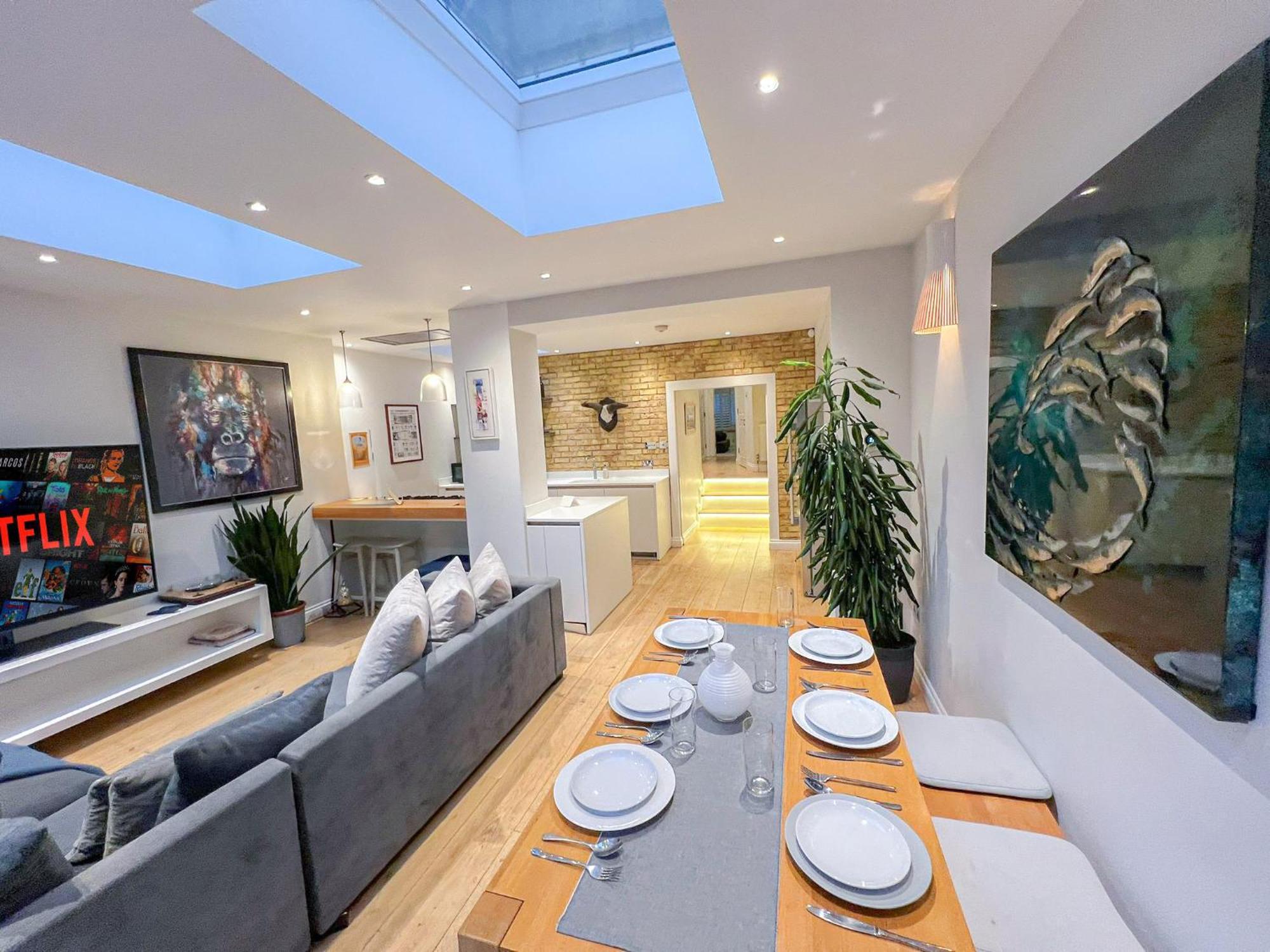 Apartamento Sleek 2 Bedroom Flat With Private Patio & Firepit In Shepherds Bush, Near Hammersmith *