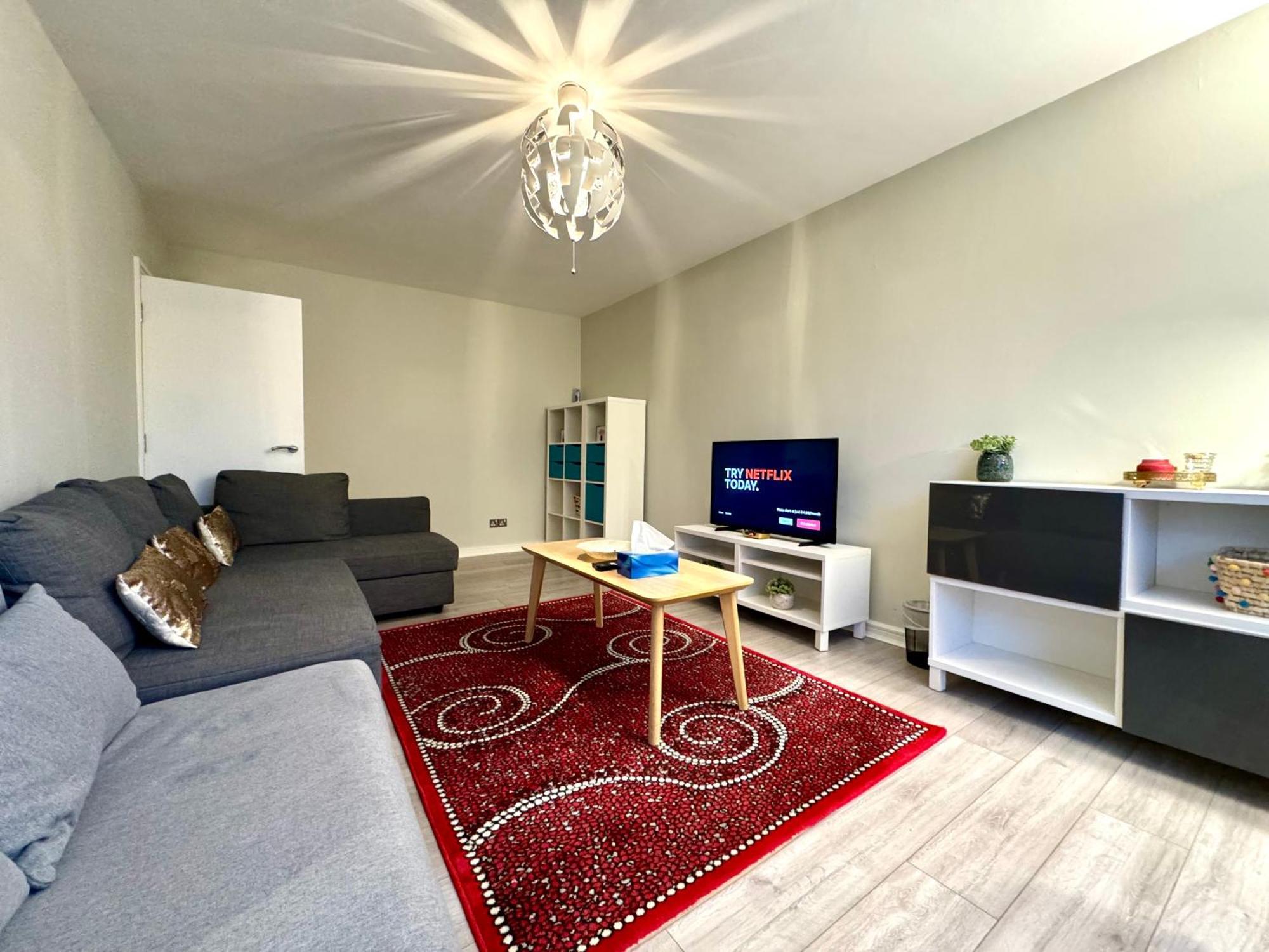 Spacious 1 Bedroom Edgware Road * London