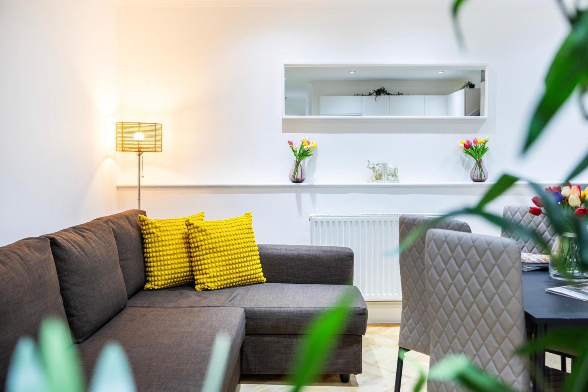 2 Bedroom Charming Family * Londres