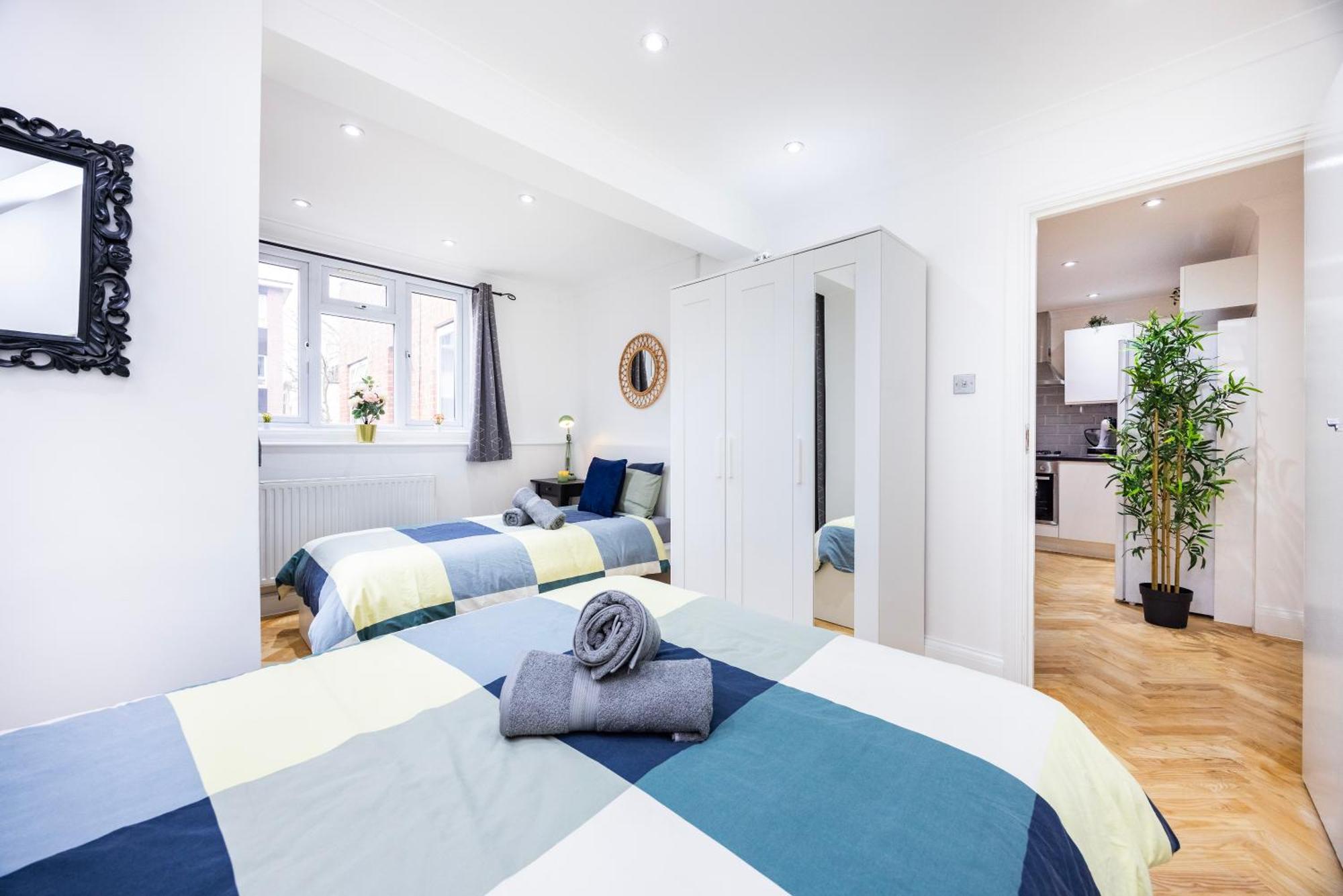 2 Bedroom Charming Family Londres