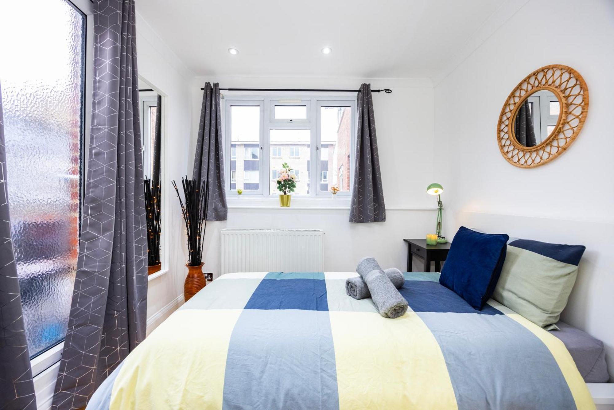 2 Bedroom Charming Family *